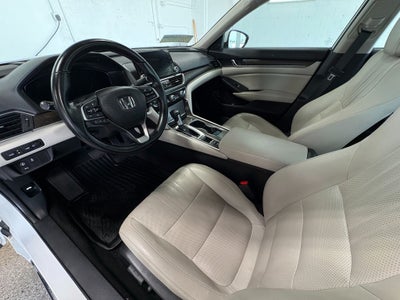 2018 Honda Accord Touring Power moonroof