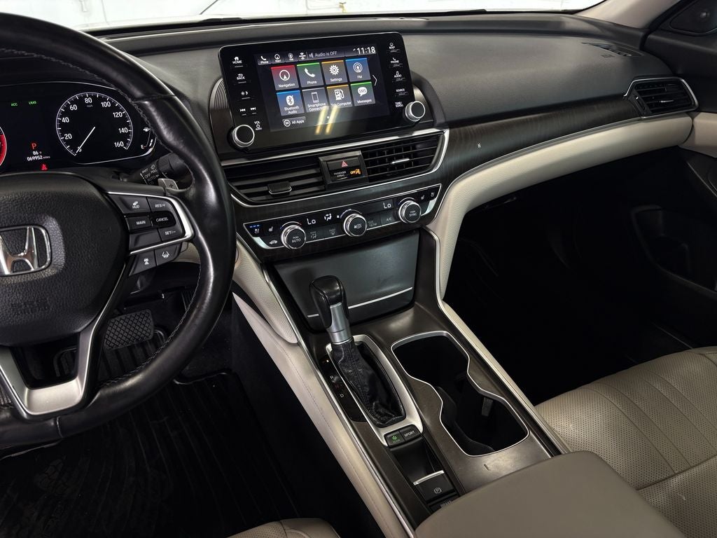 2018 Honda Accord Touring Power moonroof