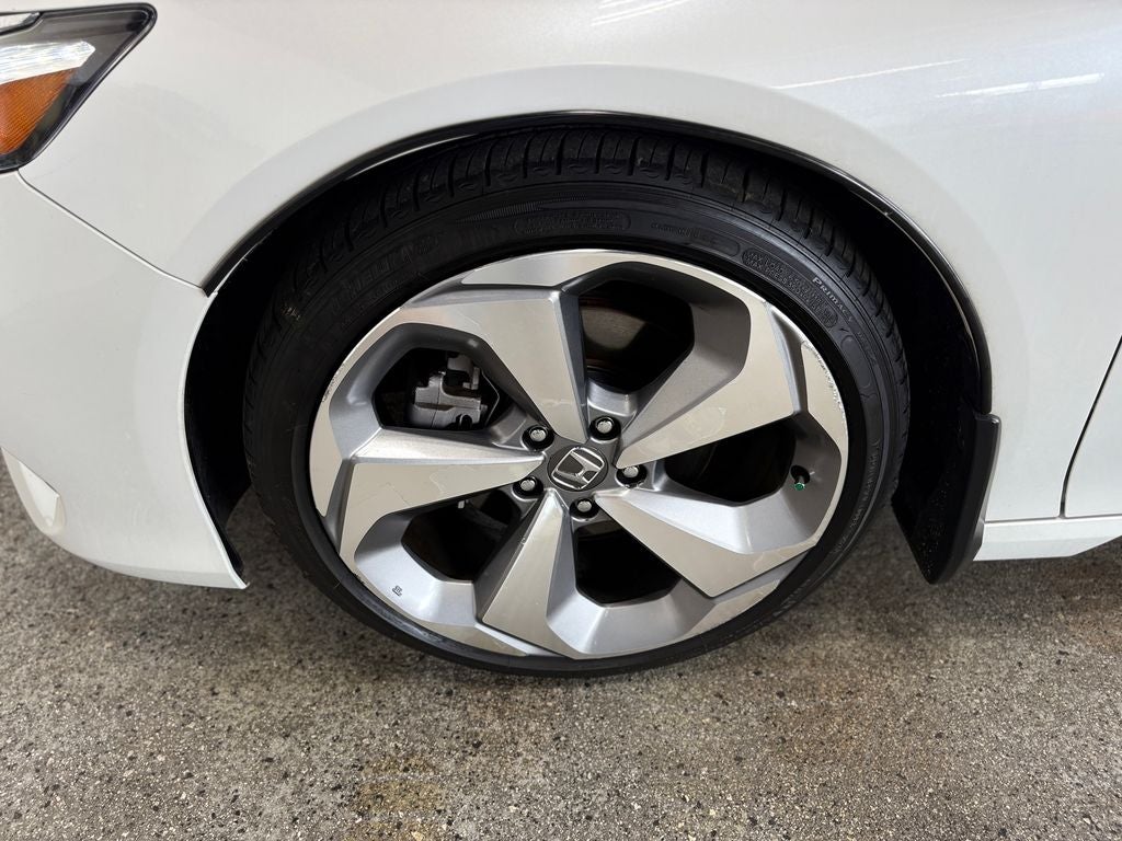 2018 Honda Accord Touring Power moonroof