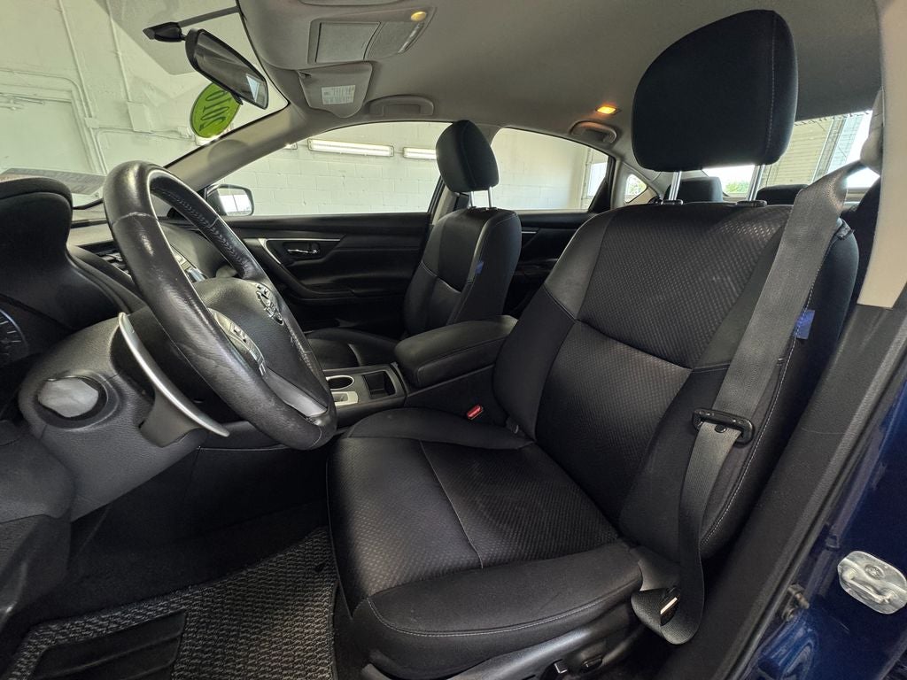 2016 Nissan Altima 2.5 SR