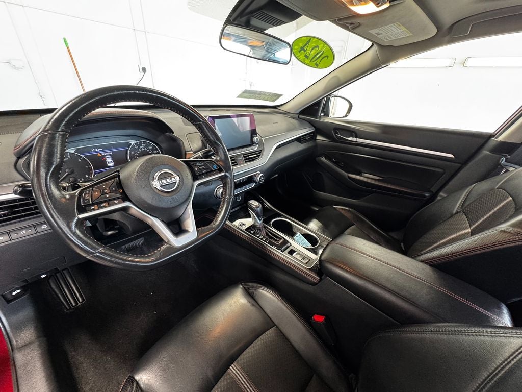 2024 Nissan Altima 2.5 SR Moonroof