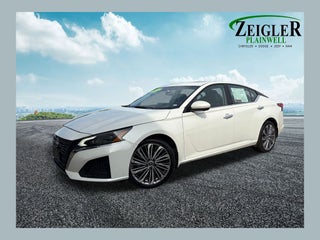 2024 Nissan Altima Platinum