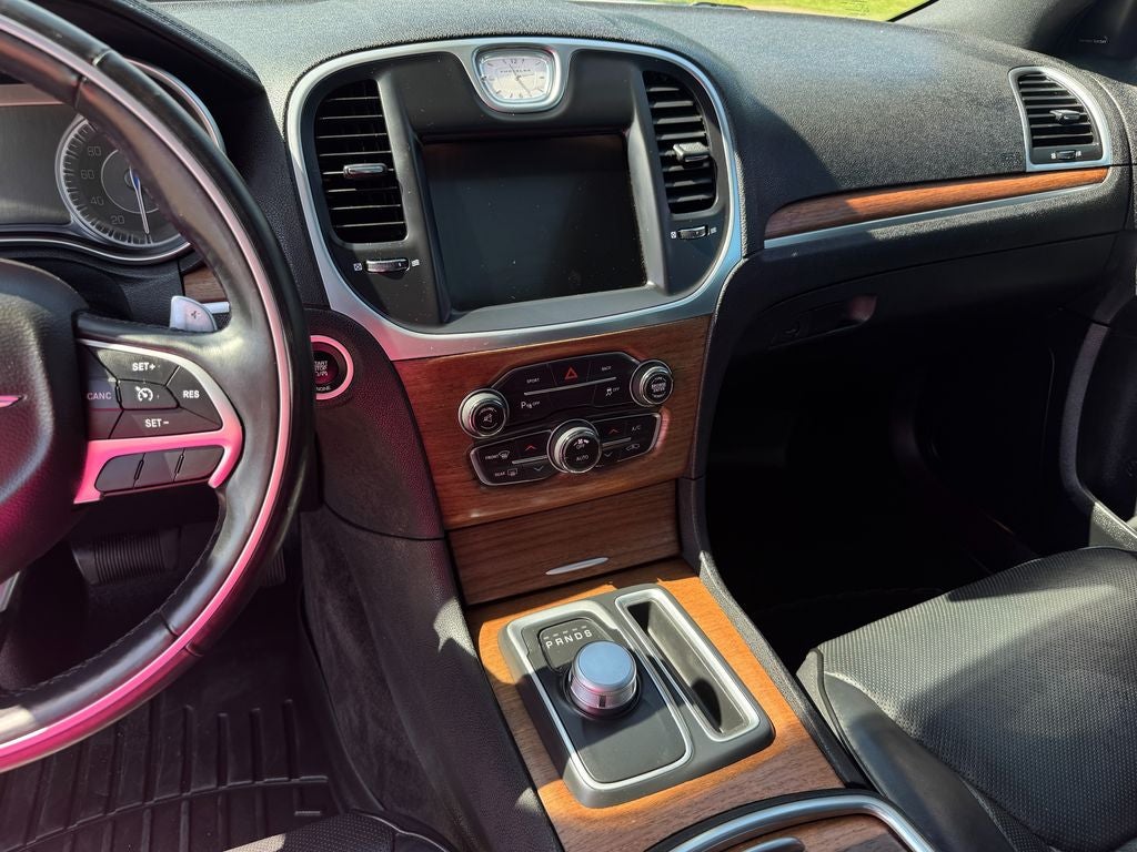 2016 Chrysler 300 C Platinum Power moonroof
