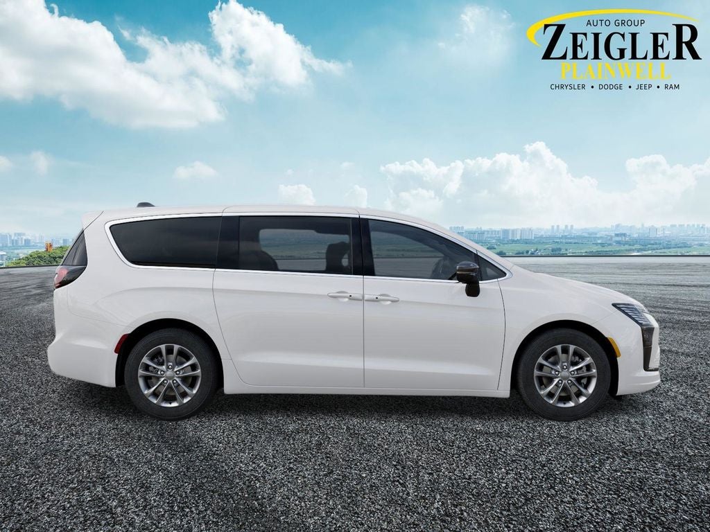 2027 Chrysler Pacifica Select