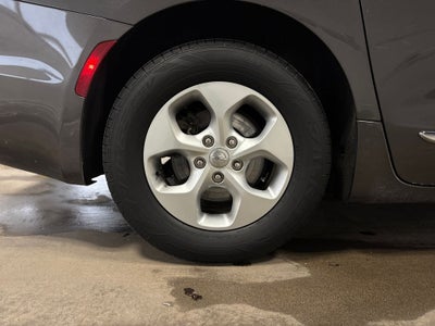 2017 Chrysler Pacifica Touring L Plus