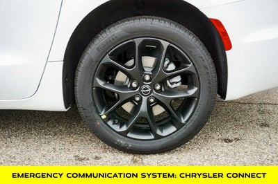 2026 Chrysler Pacifica Select AWD