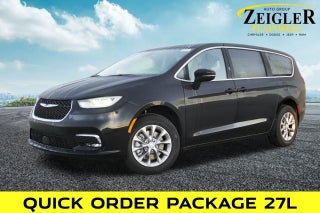2026 Chrysler Pacifica Select AWD