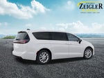 2027 Chrysler Pacifica Select AWD