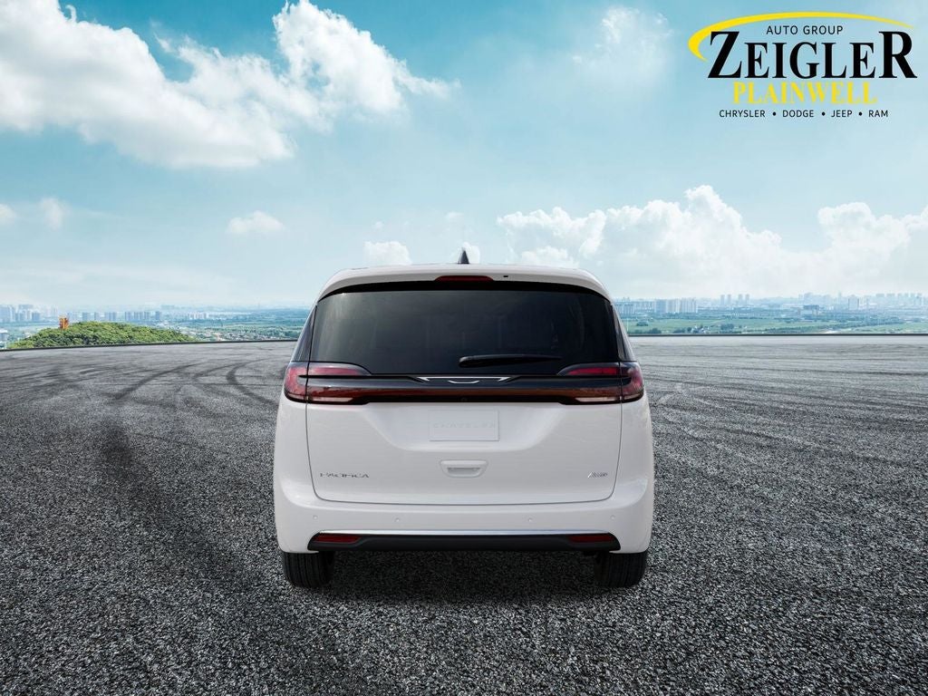 2027 Chrysler Pacifica Select AWD