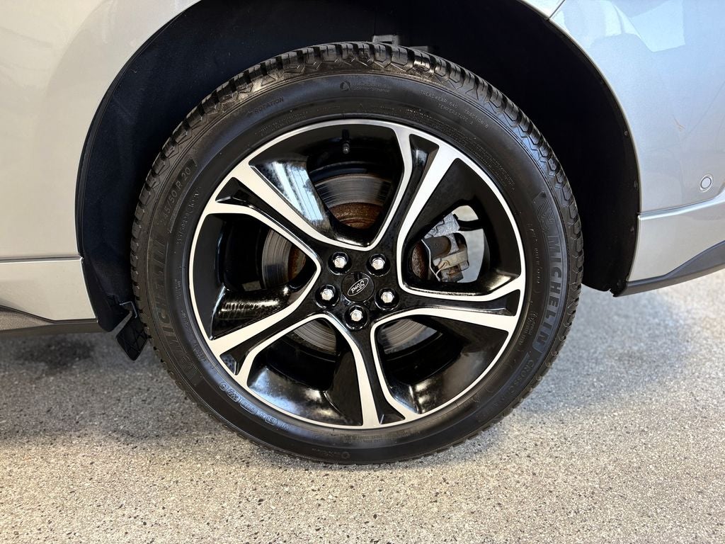 2020 Ford Edge ST