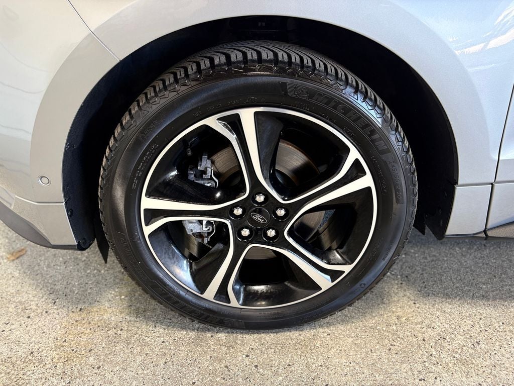 2020 Ford Edge ST