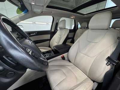 2019 Ford Edge Titanium Panoramic Vista Roof