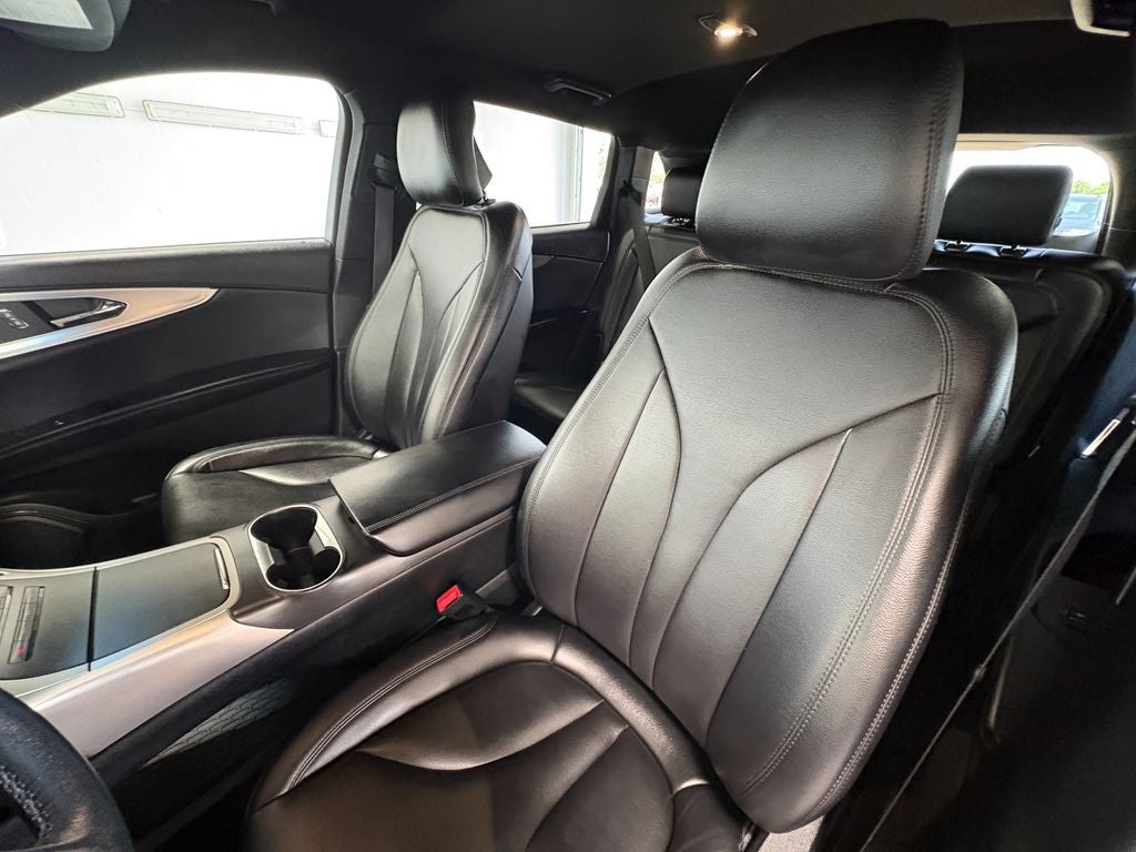 2019 Lincoln Nautilus Standard Alloy wheels