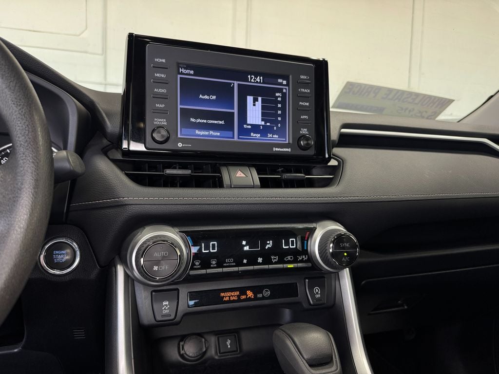 2022 Toyota RAV4 XLE