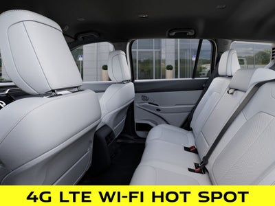 2026 Jeep Cherokee Laredo 4x4