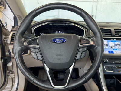 2017 Ford Fusion SE Power Moonroof