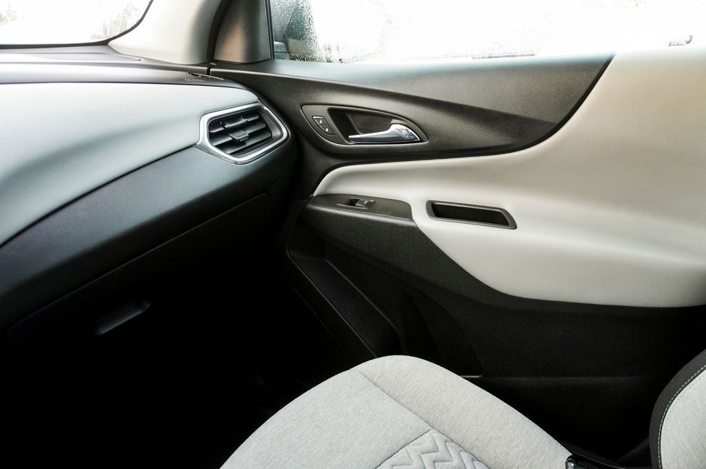 2023 Chevrolet Equinox LS Wireless Apple CarPlay/Wireless Android Auto