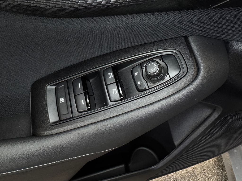 2025 Subaru Legacy Base