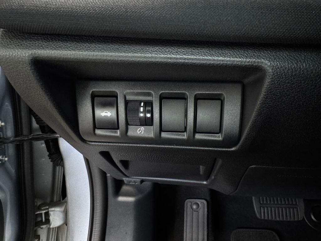 2025 Subaru Legacy Base