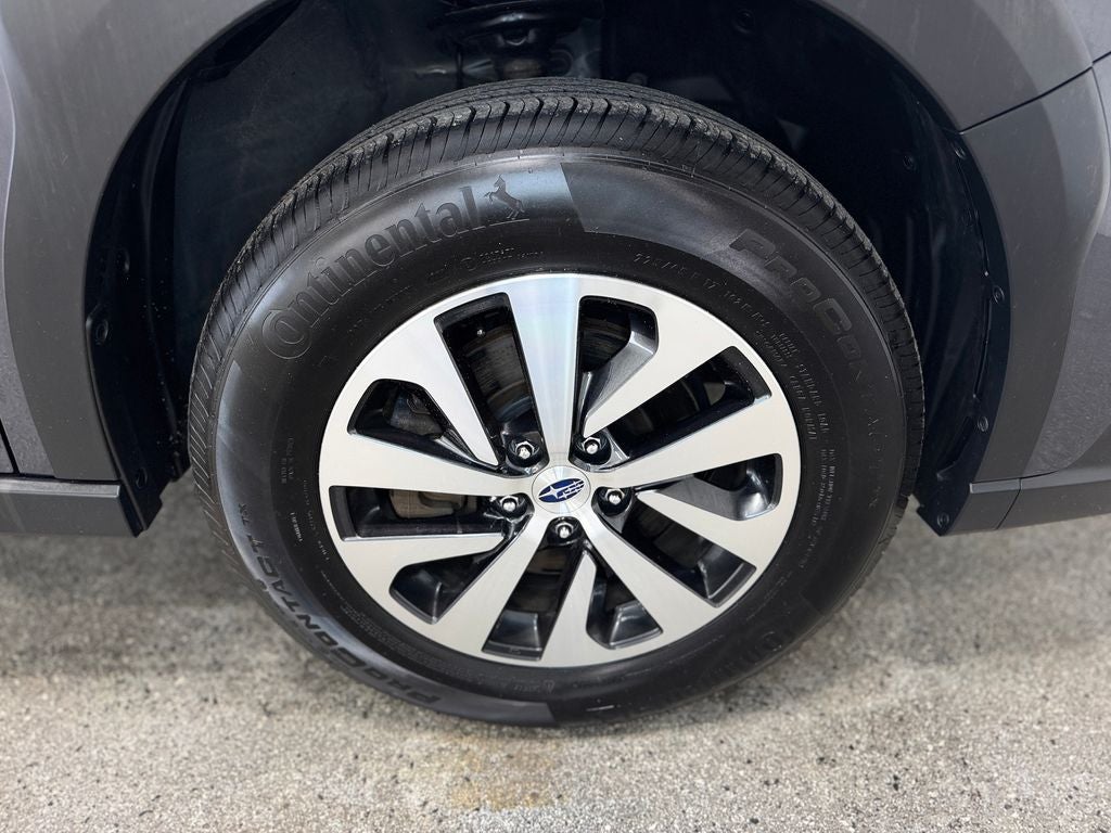 2023 Subaru Outback Premium Alloy wheels