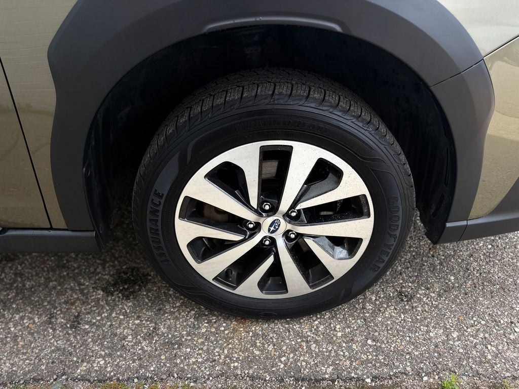 2023 Subaru Outback Premium Alloy wheels