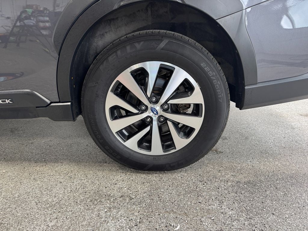 2024 Subaru Outback Premium Alloy wheels