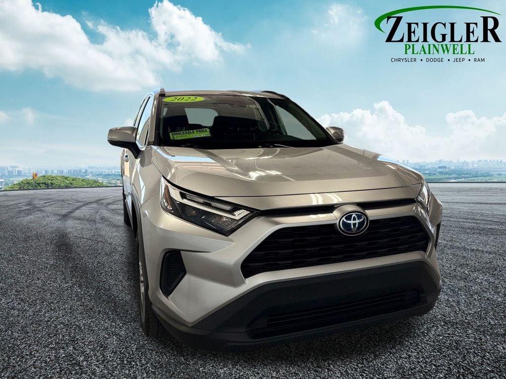 2022 Toyota RAV4 Hybrid XLE