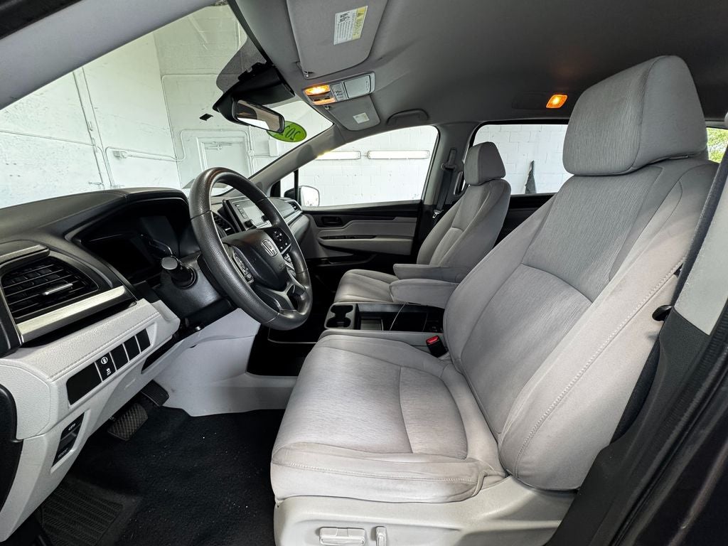 2021 Honda Odyssey LX 3rd row seat