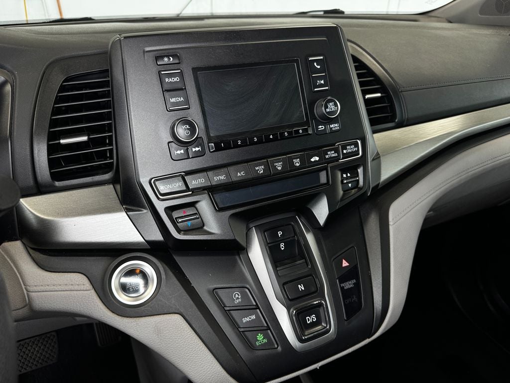 2021 Honda Odyssey LX 3rd row seat