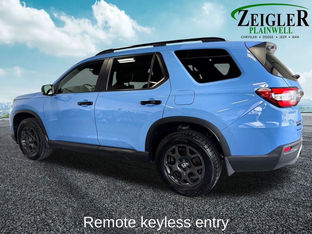 2023 Honda Pilot TrailSport Power moonroof