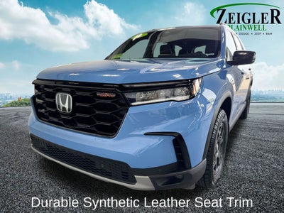 2023 Honda Pilot TrailSport Power moonroof