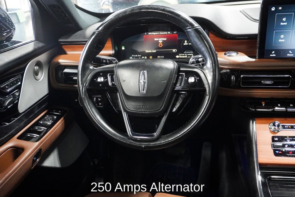 2020 Lincoln Aviator Reserve Panoramic Moonroof & Navigation System
