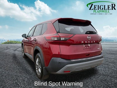 2022 Nissan Rogue S Blind Spot Warning