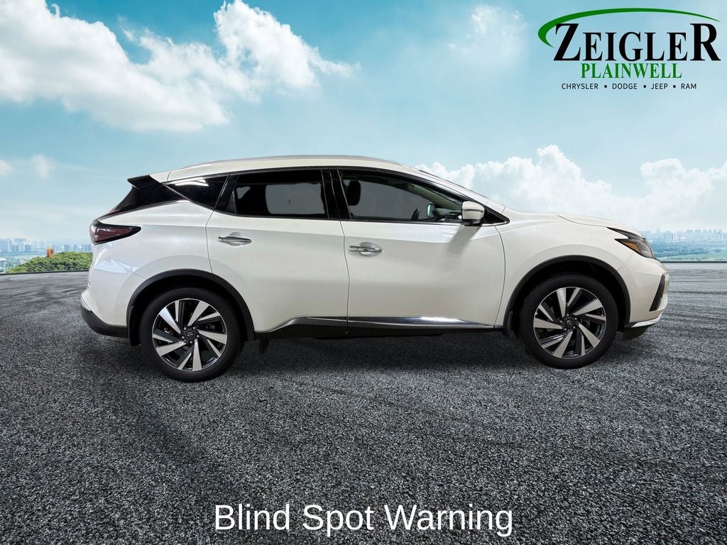 2024 Nissan Murano SL Power moonroof & Navigation System