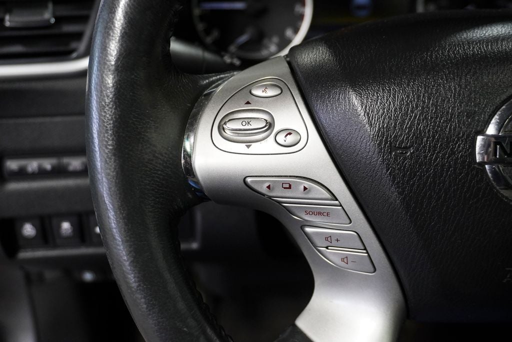 2018 Nissan Murano SV Navigation System & Power Panoramic Moonroof