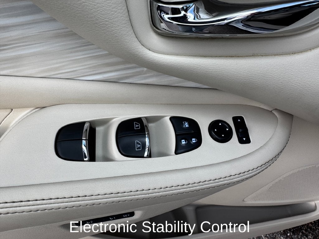 2016 Nissan Murano SL Power Panoramic Moonroof