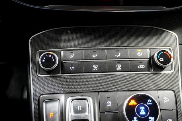 2022 Hyundai Santa Fe SEL Exterior Parking Camera & Apple CarPlay & Android