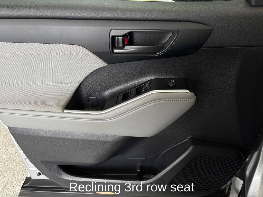 2022 Toyota Highlander Hybrid LE