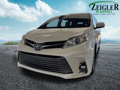 2020 Toyota Sienna XLE Premium 7 Passenger