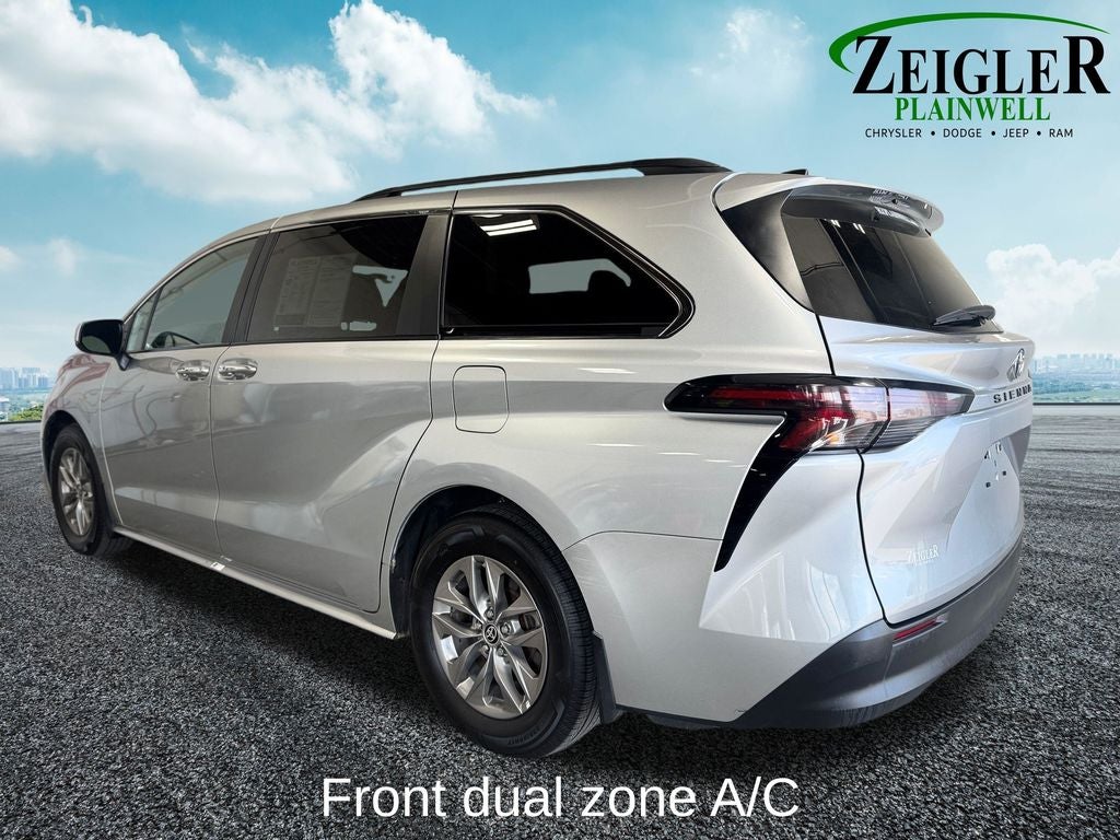 2024 Toyota Sienna XLE 3rd Row Seat