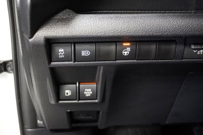 2025 Toyota Sienna XSE Power moonroof & Navigation System