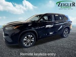 2024 Toyota Highlander Hybrid XLE 3rd row seats