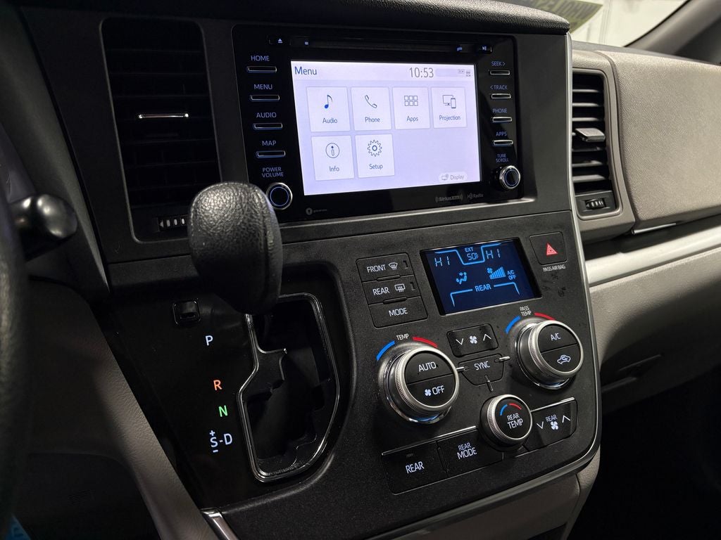 2019 Toyota Sienna LE 8 Passenger