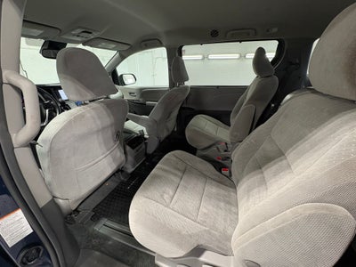 2019 Toyota Sienna LE 8 Passenger