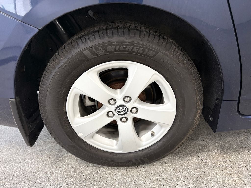 2019 Toyota Sienna LE 8 Passenger