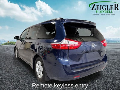 2019 Toyota Sienna LE 8 Passenger