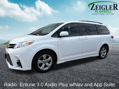 2018 Toyota Sienna LE 8 Passenger