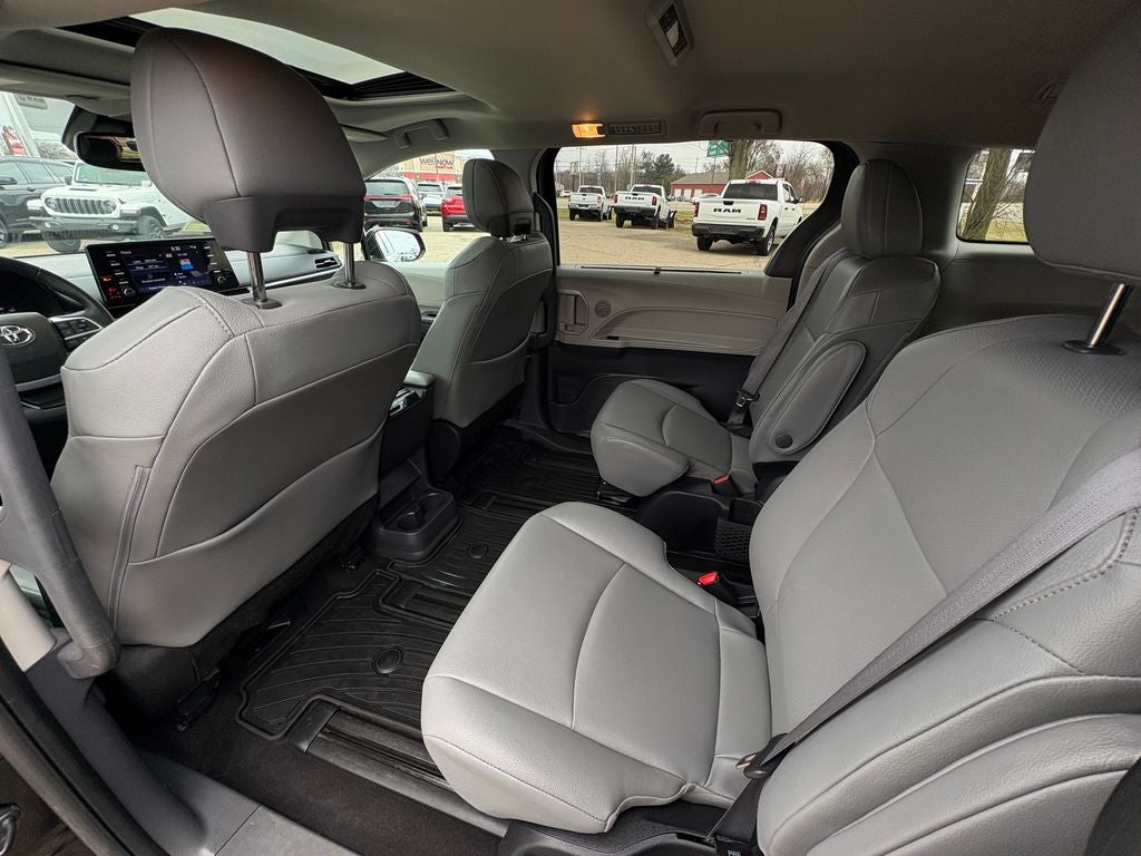 2023 Toyota Sienna XLE 7 Passenger