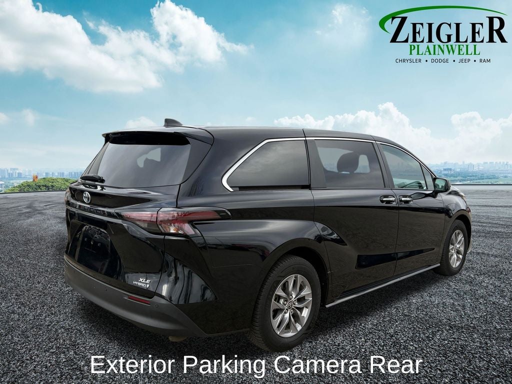 2023 Toyota Sienna XLE 7 Passenger