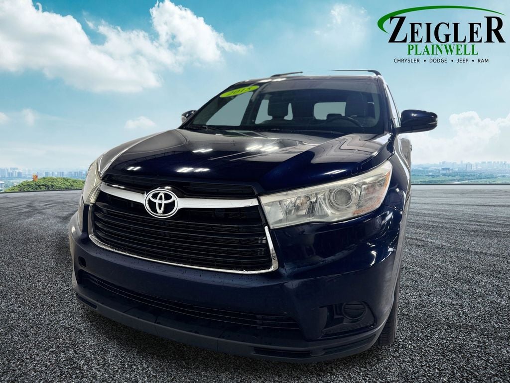 2015 Toyota Highlander LE 3rd row seats